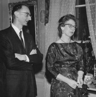 File:Owen Chamberlain with wife 1959.jpg