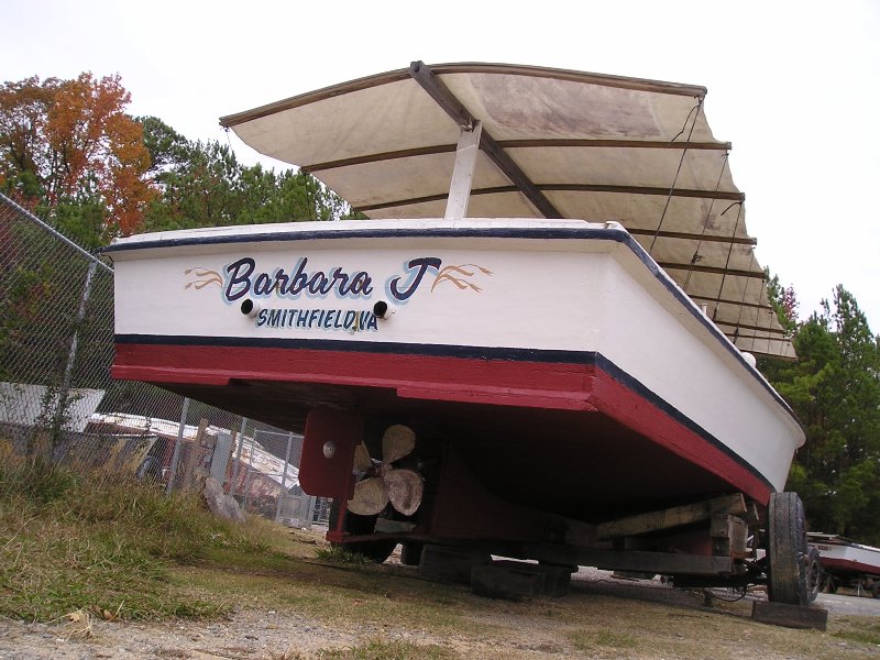 File:Deadrise Workboat Barbara J Stern View on Land.JPG