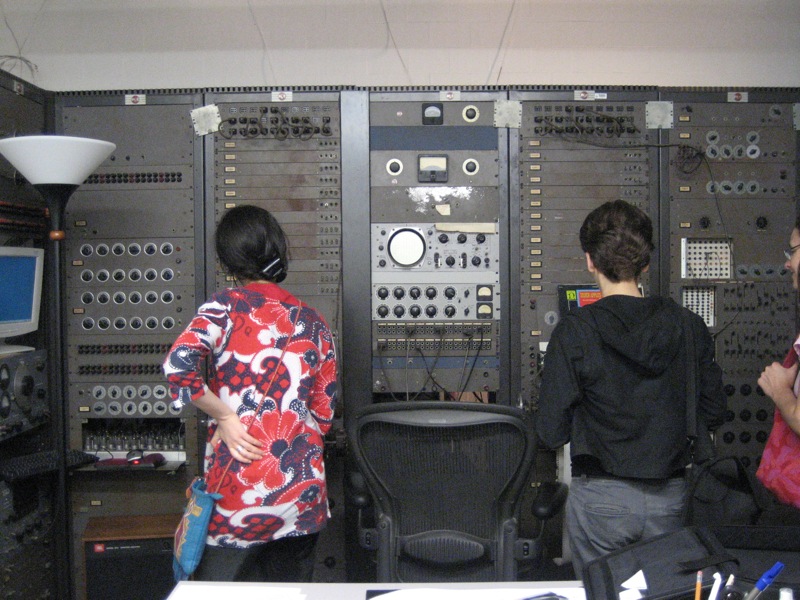 File:RCA Mark II Sound Synthesizer, Computer Music Center at Columbia University, NIME2007.jpg