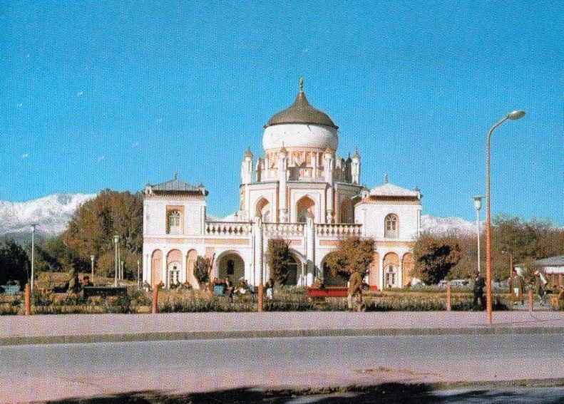 File:Zarnegar mausoleum palace postcard.jpg