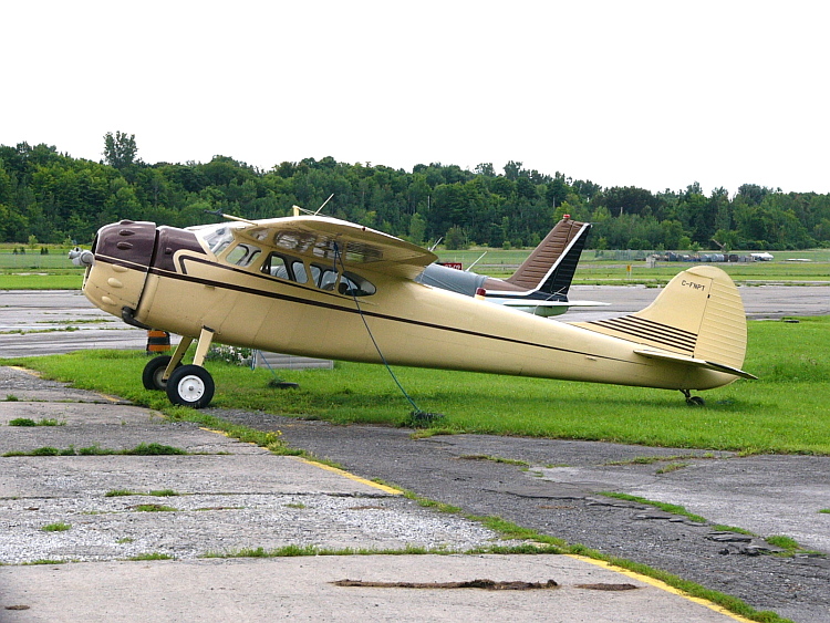 File:Cessna190C-FNPT.JPG