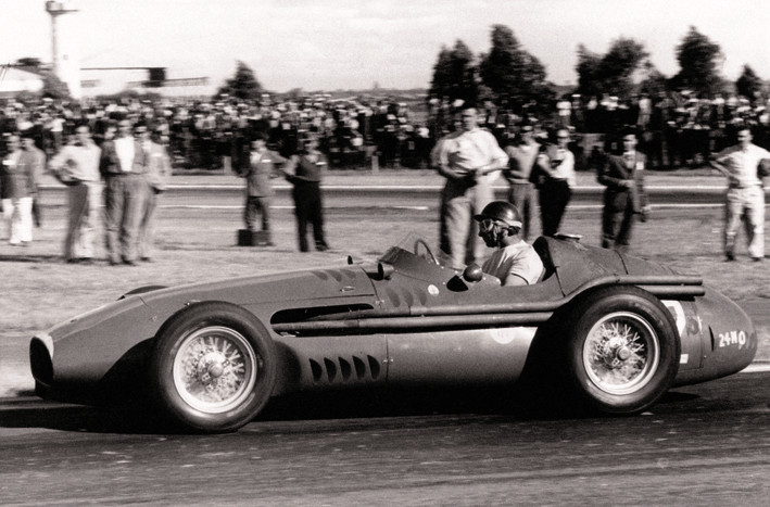 File:Fangio & Maserati 250F.jpg