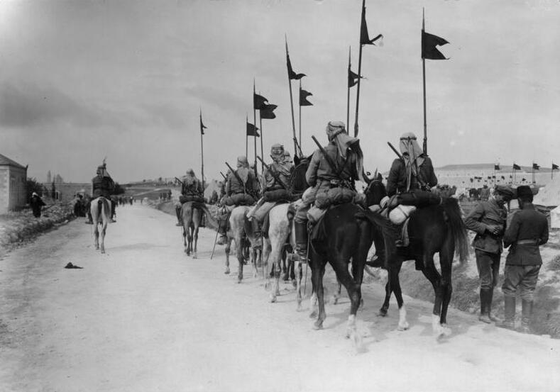 File:Bundesarchiv Bild 146-1970-073-17, Türkische Kavallerie südlich von Jerusalem.jpg