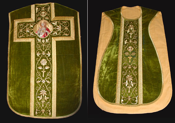 File:A "fiddleback" chasuble from the church of Saint Gertrude in Maarheeze in the Netherlands.jpg