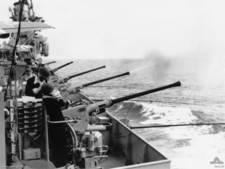 File:HMAS Sydney Bofors guns.jpg