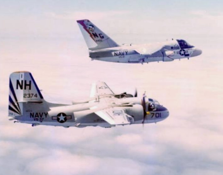 File:S-2G and S-3A in flight 1976.jpg