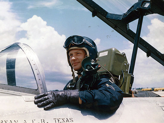 File:Buzz Aldrin in the cockpit of a Lockheed T-33A Shooting Star.jpg