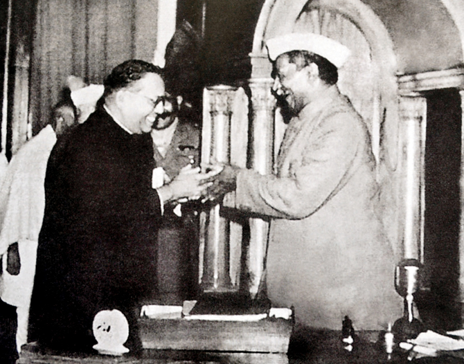 File:Dr. Babasaheb Ambedkar, chairman of the Drafting Committee, presenting the final draft of the Indian Constitution to Dr. Rajendra Prasad on 25 November, 1949.jpg