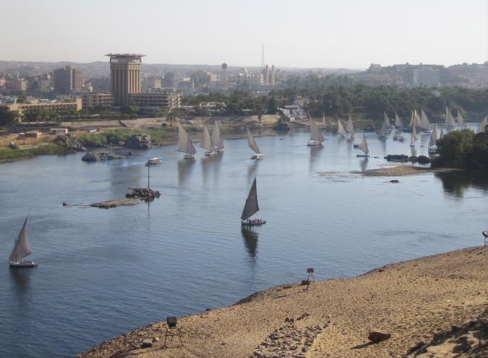 File:View from the west bank to the Nile, islands, and Aswan.jpg
