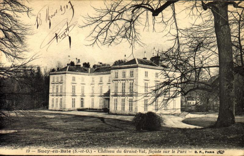 File:Sucy-en-Brie - Château du Grand-Val, façade sur le Parc.jpg