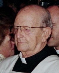 File:Fr. Marcial Maciel LC Late 2004.jpg
