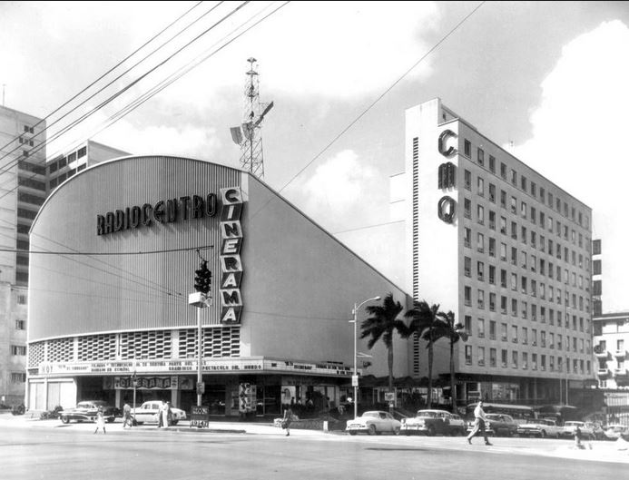 File:Radiocentro CMQ Building. Havana, Cuba.jpg