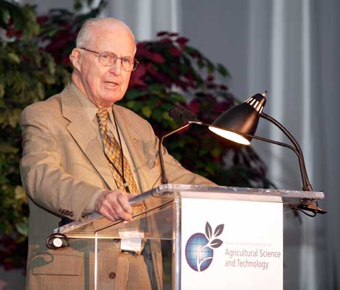 File:Norman Borlaug.jpg