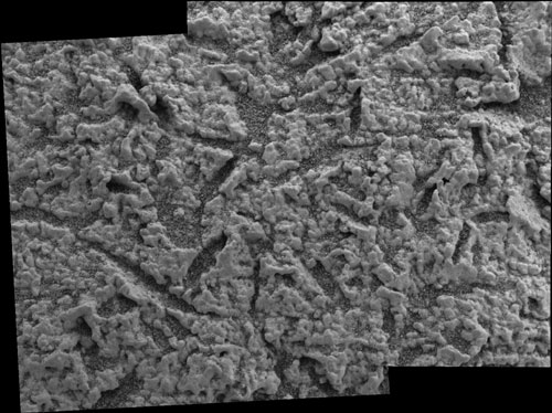 File:Voids on bedrock on Mars.jpg