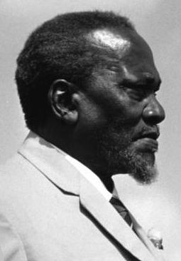 File:Jomo Kenyatta.jpg