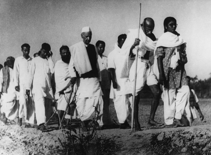 File:Gandhi in Noakhali 1946.jpg