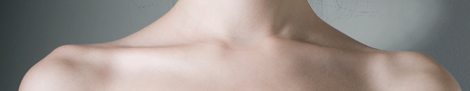 File:Female clavicle.jpg