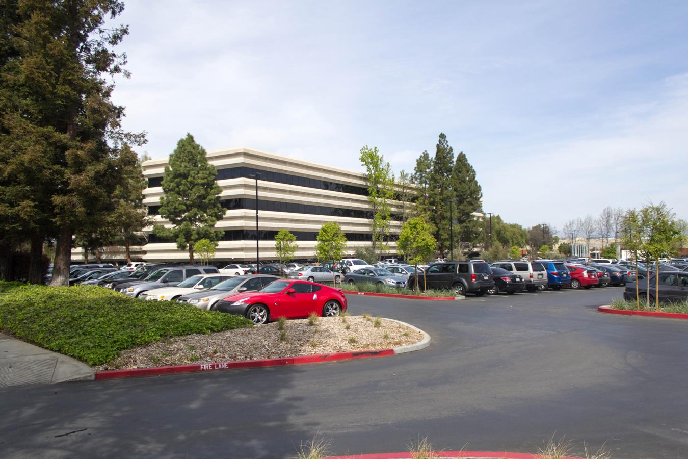 File:Apple, De Anza Campus.jpg - HandWiki