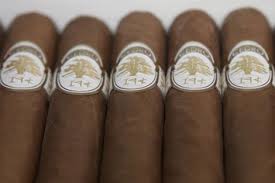 File:El Cedro Cigars.jpg