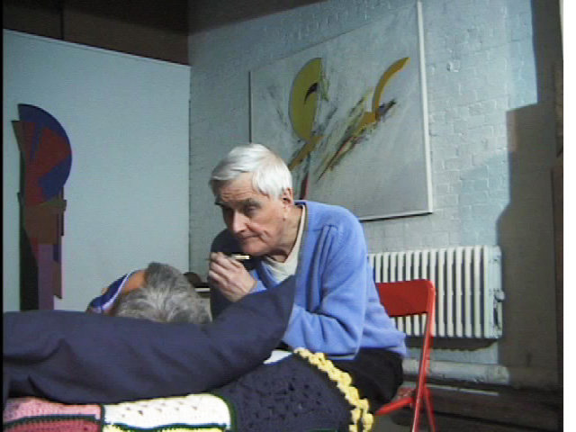 File:Hopkins in hypnosis session with "abductee".jpg