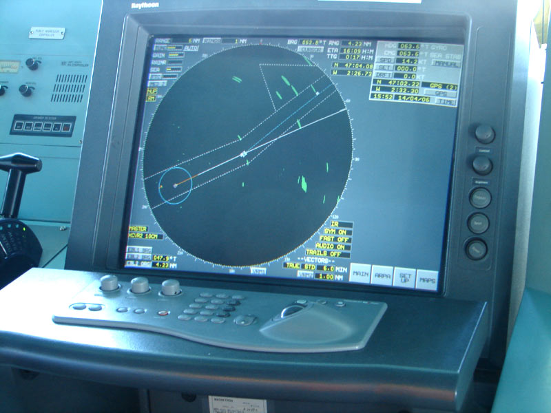 File:Navigation system on a merchant ship 2.jpg