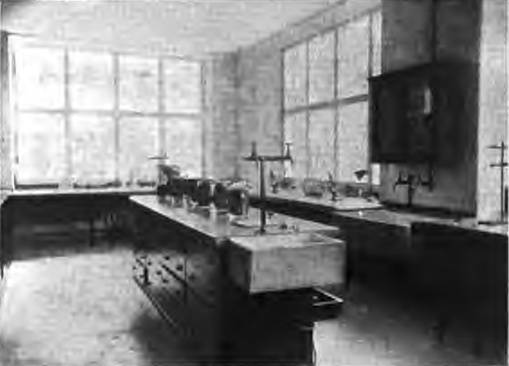 File:Laboratory of Comparative Pathology, Johnston Laboratories 1903.jpg