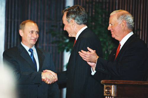 File:Vladimir Putin in the United States 13-16 November 2001-25.jpg