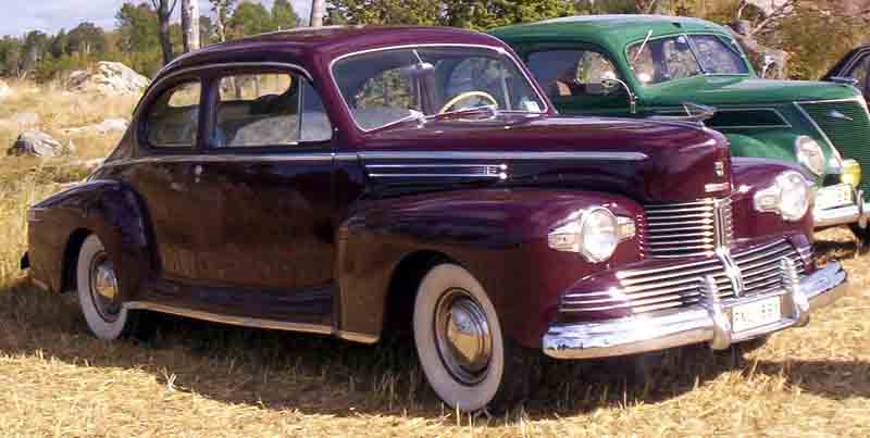 File:Lincoln Coupe 1942.jpg