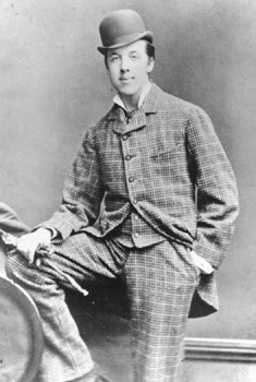 Oscar Wilde (1854-1900), by Hills & Saunders, Rugby & Oxford 3 april 1876.jpg