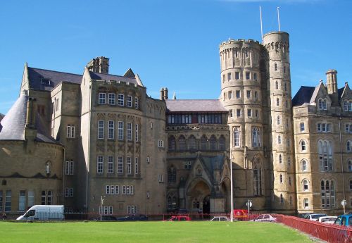 File:Aberystwyth University, East Entrance.jpg