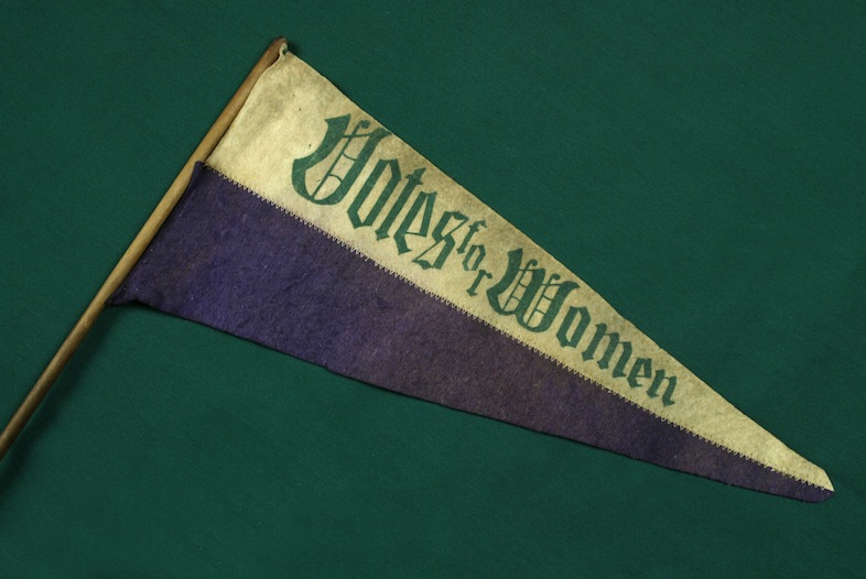 File:The Childrens Museum of Indianapolis - Votes for women pennant.jpg