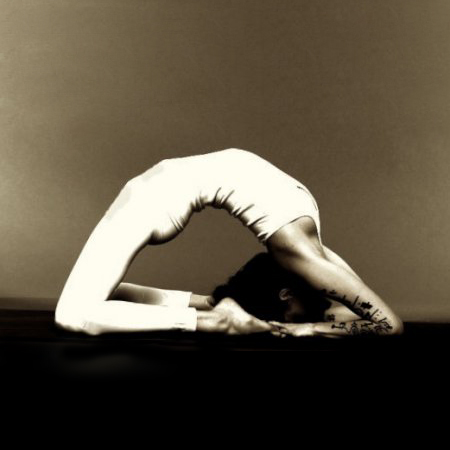 File:Kapotasana Yoga-Asana Nina-Mel.jpg