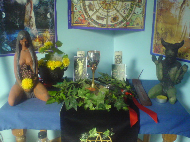 File:Wiccan altar for Beltane in Wales.png