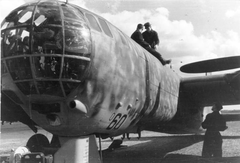 File:Bundesarchiv Bild 101I-461-0220-07, Russland, Flugzeug Heinkel He 177.jpg