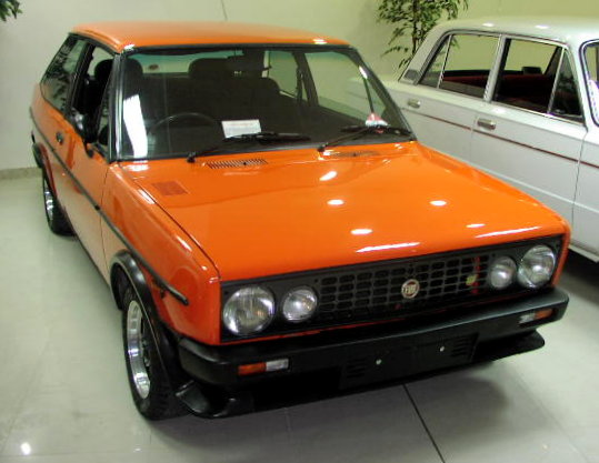 File:Fiat 131 2000TC 01.jpg