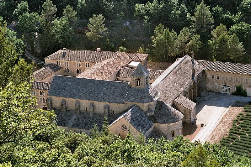 File:Abbey-of-senanque-provence-gordes.jpg