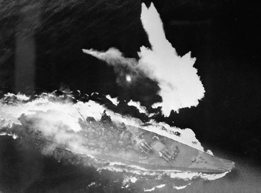 File:Battleship Yamato under air attack April 1945.jpg