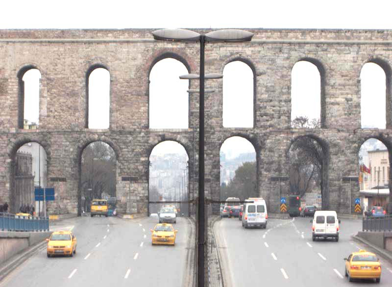 File:Aqueduct of Valens in Istanbul.jpg