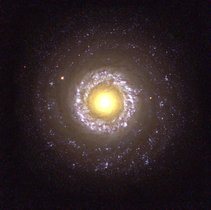 File:Seyfert Galaxy NGC 7742.jpg