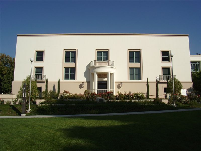 File:Honnold Library of the Claremont Colleges.jpg