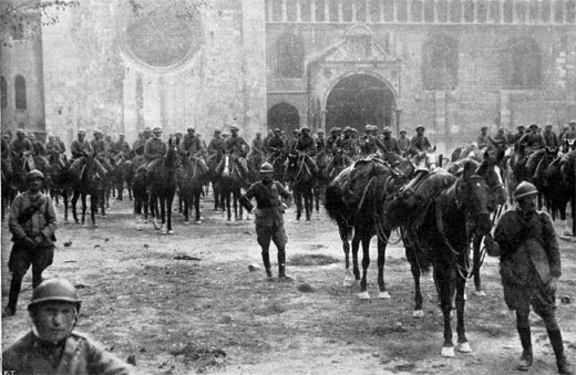 File:Trento 3 novembre 1918.jpg