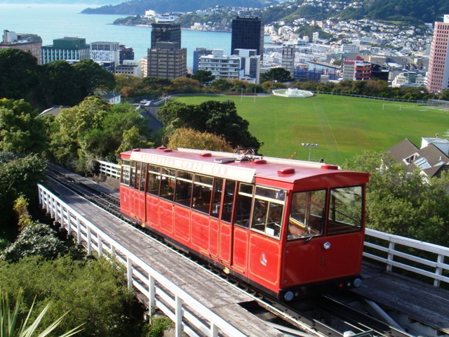 File:Cable Car, Wellington, New Zealand.JPG