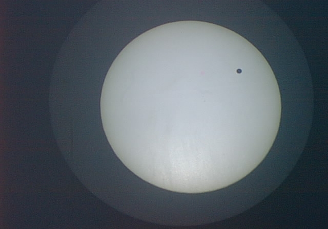File:Transit of Venus on June 8th 2004.jpg