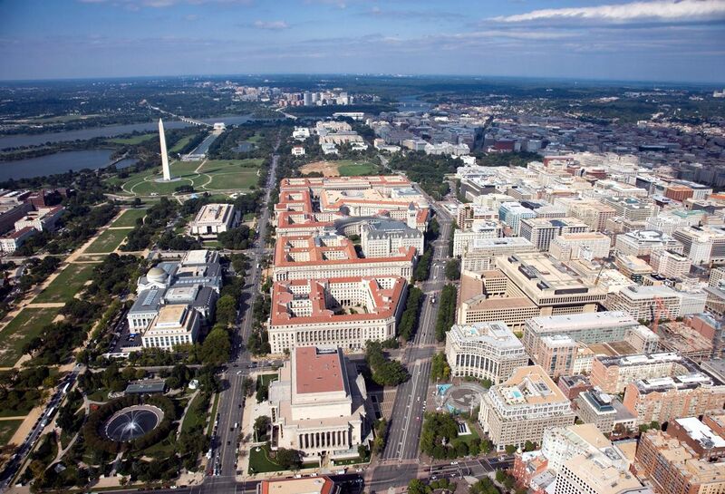 File:Aerial view of Federal Triangle - facing west.jpg