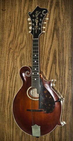 GibsonF4Mandolin1916.jpg