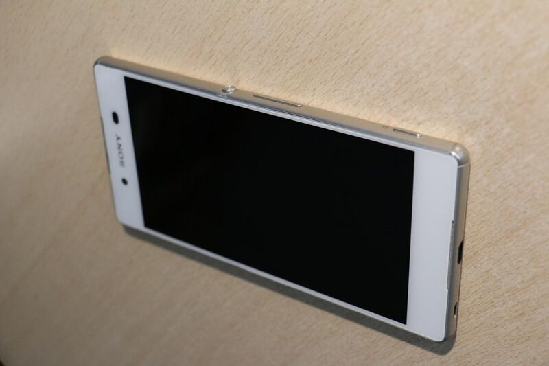 File:Sony Xperia Z3+ Weiß.jpg