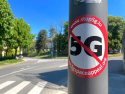 Anti 5g conspiracy sticker luxembourg.jpg