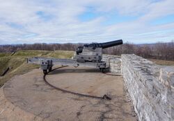 Fort No 1, Lévis - Canon Armstrong 03.jpg