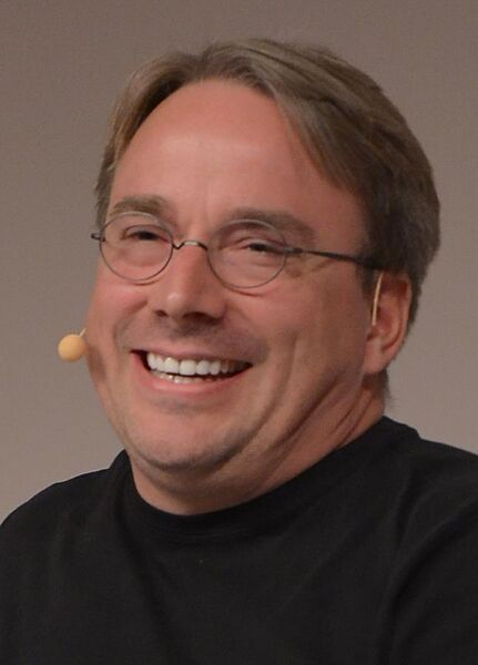 File:LinuxCon Europe Linus Torvalds 03 (cropped).jpg