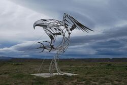 Macraes Haasts Eagle Sculpture 001.JPG